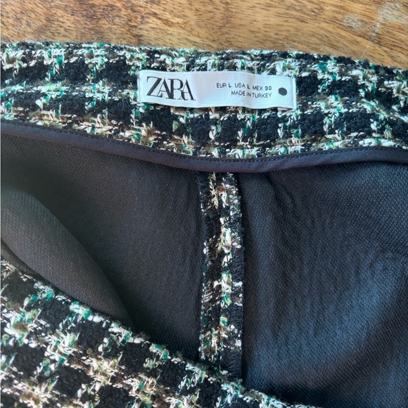 Zara plaid black , cream and green pants - Picture 11 of 12